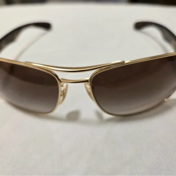 Ray Ban RB3522 Sunglasses 001/13-64 Arista Gold Brown Gradient Dark Brown Lenses